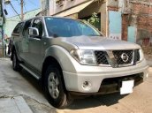 Cần bán gấp Nissan Navara đời 2011, màu bạc, 369tr