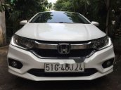 Cần bán gấp Honda City đời 2017, màu trắng