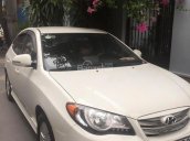 Bán xe Hyundai Avante 1.6 MT đời 2013, màu trắng, giá tốt