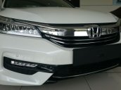 Bán ô tô Honda Accord đời 2018, màu trắng