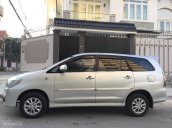 Bán Toyota Innova E đk 2014, xe nhà sử dụng kỹ, màu bạc