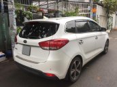 Cần bán xe Kia Rondo 2017 số tự động, máy xăng, màu trắng cực đẹp