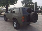 Cần bán gấp Nissan Pathfinder năm 1994, giá tốt