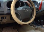 Cần bán Toyota Fortuner sản xuất 2010, màu bạc, giá 590tr