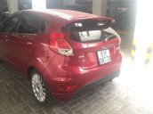 Cần bán xe Ford Fiesta năm sản xuất 2015, màu đỏ như mới