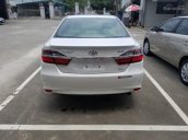 Camry 2.0E màu trắng - Model 2018 - Ưu đãi lớn, trả góp 90%, nhận xe ngay. Hotline: 0973.306.136