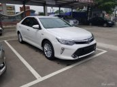 Camry 2.0E màu trắng - Model 2018 - Ưu đãi lớn, trả góp 90%, nhận xe ngay. Hotline: 0973.306.136