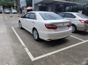 Camry 2.0E màu trắng - Model 2018 - Ưu đãi lớn, trả góp 90%, nhận xe ngay. Hotline: 0973.306.136