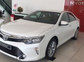 Bán ô tô Toyota Camry 2.5Q năm 2018, màu trắng