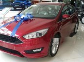 Bán ô tô Ford Focus năm sản xuất 2018, màu đỏ 