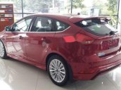 Bán ô tô Ford Focus năm sản xuất 2018, màu đỏ 