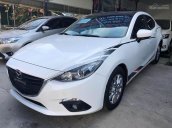 Cần bán xe Mazda 3 năm sản xuất 2017, màu trắng, giá 659tr