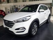 Bán xe Hyundai Tucson đời 2018, màu trắng, giá cạnh tranh