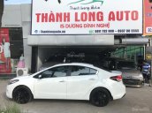 Bán xe Kia Cerato 1.6 năm sản xuất 2016, màu trắng, giá cạnh tranh