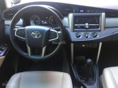 Cần bán lại xe Toyota Innova 2.0 E 2016