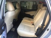 Cần bán lại xe Toyota Innova 2.0 E 2016