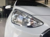 Bán Hyundai Grand i10 1.2 MT đời 2018, màu trắng, 330tr