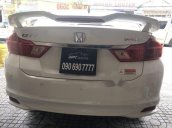 Cần bán lại xe Honda City năm sản xuất 2017, màu trắng xe gia đình, giá tốt