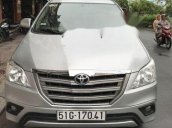 Toyota Innova E T9/2014 màu ghi bạc số sàn