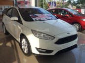 Ford Focus 2018 trả trước 120tr nhận xe, tặng gói phụ kiện DVD, camera, ghế da, film 3M, BHVC