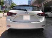 Cần bán Mazda 3 1.5AT năm sản xuất 2017, màu trắng, 708 triệu