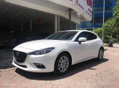 Cần bán Mazda 3 1.5AT năm sản xuất 2017, màu trắng, 708 triệu