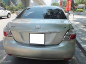 Cần bán gấp Toyota Vios 1.5 MT sản xuất năm 2011, màu bạc chính chủ