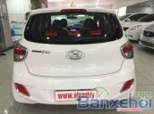 Bán ô tô Hyundai Grand i10 đời 2015, màu trắng 