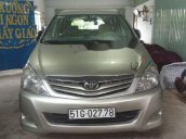 Cần bán xe Toyota Innova đời 2010, màu bạc, giá chỉ 420 triệu