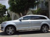 Bán Audi Q7 năm sản xuất 2009, màu bạc, xe nhập, xe gia đình