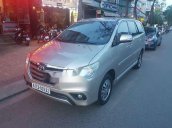 Cần bán lại xe Toyota Innova E đời 2016, màu bạc 