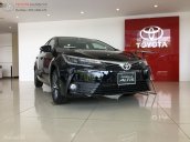 Cần bán xe Toyota Corolla Altis 2.0V Sport mới 2018, màu đen, giá 905tr có giảm kịch sàn, km lớn