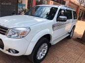 Cần bán lại xe Ford Everest năm sản xuất 2015, màu trắng