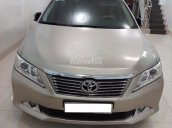 Bán xe Toyota Camry 2.0E 2014, màu vàng số tự động, giá tốt