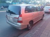 Cần bán lại xe Toyota Innova E đời 2016, màu bạc 