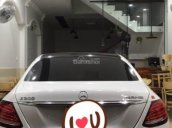 Bán Mercedes E300 năm 2017, màu trắng, nhập khẩu nguyên chiếc