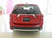 Bán ô tô Mitsubishi Outlander đời 2018, màu đỏ, giá chỉ 808 triệu