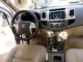 Cần bán Toyota Hilux năm sản xuất 2012, màu bạc, giá tốt