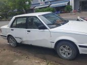 Cần bán gấp Nissan Altima đời 1985, màu trắng, giá 25tr