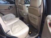 Cần bán xe Ford Escape 2.3 đời 2006, màu đen, giá tốt