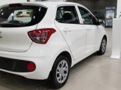 Cần bán Hyundai Grand i10, màu trắng, có xe giao ngay