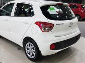 Cần bán Hyundai Grand i10, màu trắng, có xe giao ngay