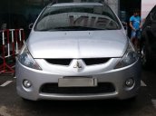 Do đổi xe cần bán Mitsubishi Grandis đời 2009, màu xám (ghi)