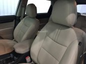 Bán Kia Sorento xăng full năm 2017, màu trắng