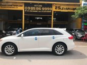 Bán Toyota Venza 2.7 AT đời 2010, màu trắng, xe nhập, 845tr