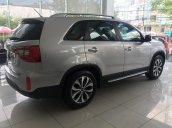 Bán Sorento 2018 máy dầu bản full tiện nghi. Giao xe ngay