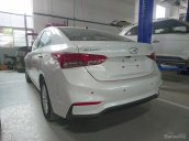 Bán Hyundai Accent 2018 màu trắng số sàn bản đủ, hỗ trợ vay trả góp đến 90%, lh: 090 467 5566