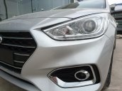 Bán Hyundai Accent 2018 màu bạc bản đủ, hỗ trợ vay trả góp đến 90%, lh: 090 467 5566