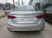 Bán Hyundai Accent 2018 màu bạc bản đủ, hỗ trợ vay trả góp đến 90%, lh: 090 467 5566