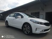 Bán Kia Cerato 1.6 MT sản xuất 2018, màu trắng